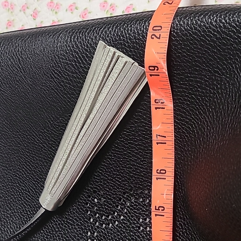 New Victoria Secret super cute oversized bag π - Picture 6 of 9